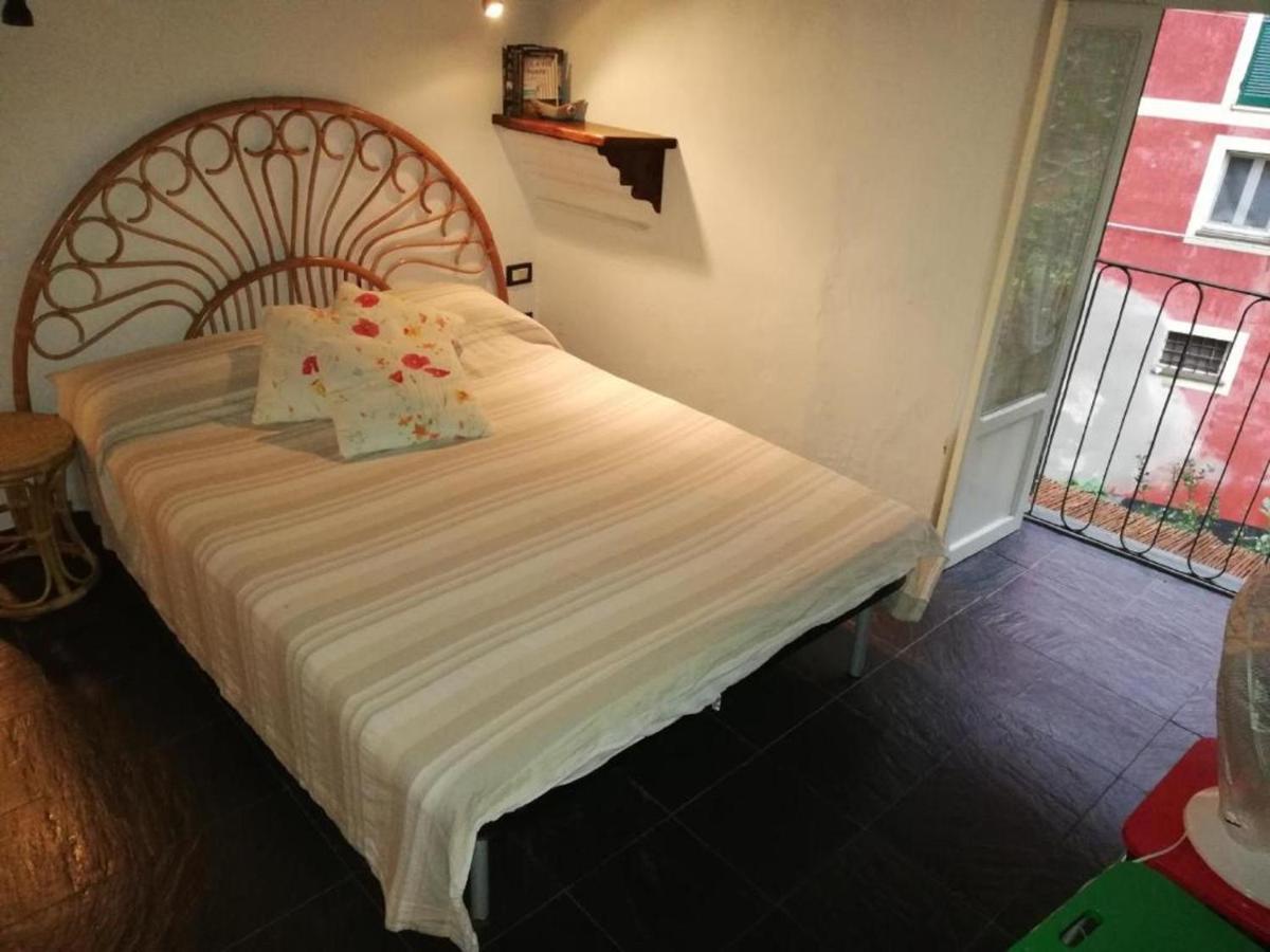 Bilocale Centro Storico - Via Sant' Erasmo Apartment Бонасола Екстериор снимка